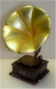 T8532 Gramophone