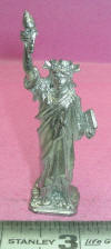 S-09 Large Statue of Liberty